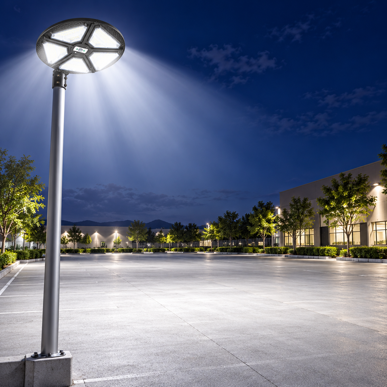 LAMPARA CON PANEL SOLAR 500 WATTS - Imagen 4